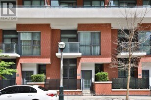 38 Iannuzzi St in Toronto, ON - Building Photo