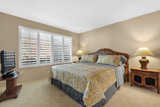 11 Ronda Dr in Rancho Mirage, CA - Building Photo - Building Photo