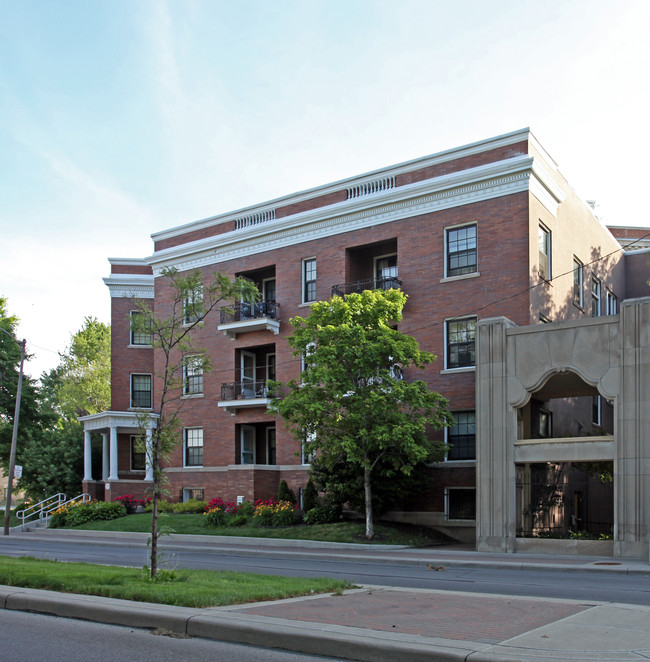 The Plaza in Toledo, OH - Foto de edificio - Building Photo