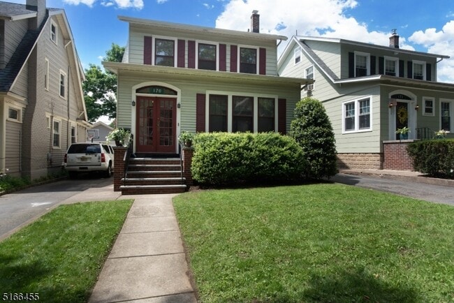 property at 170 Carteret St
