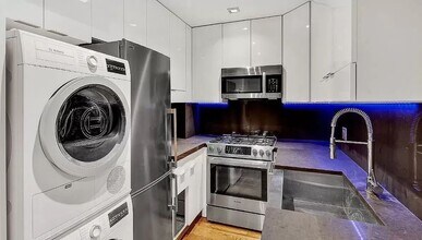 330 East SIXTH Street, Unit 4R in New York, NY - Building Photo - Building Photo