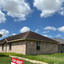 property at 2303 W Candlelight Ln
