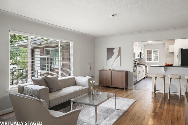 property at 2085 S St Paul St
