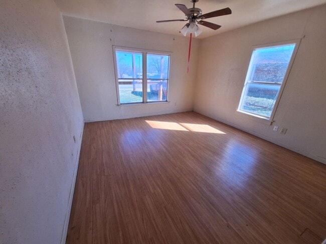 1101 E 3rd St in Baird, TX - Building Photo - Building Photo