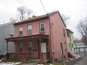 138 Montgomery St in Poughkeepsie, NY - Building Photo - Building Photo