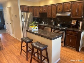 448 Cypress Rd in Newington, CT - Building Photo - Building Photo