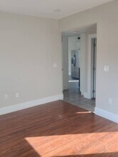 51 Mt Vernon St-Unit -4 in Melrose, MA - Building Photo - Building Photo