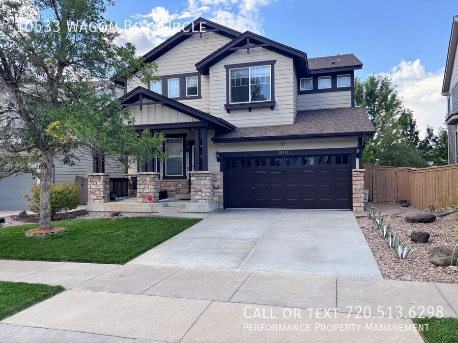 10533 Wagon Box Cir in Littleton, CO - Building Photo
