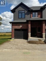 40 Walker Rd in Ingersoll, ON - Building Photo