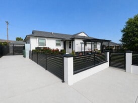 2886 Sumner Ave in Pomona, CA - Building Photo