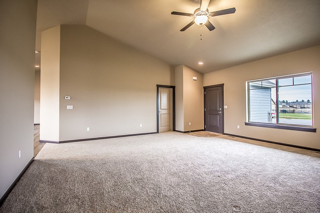 15176 N Pristine Cir in Rathdrum, ID - Building Photo - Building Photo