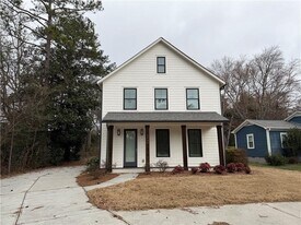 2936 Cherokee Rd in Athens, GA - Building Photo
