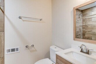 1801 Walker Ave in College Park, GA - Building Photo - Building Photo