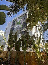 3422 NW 5th Ave in Miami, FL - Building Photo - Building Photo