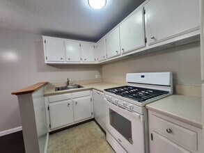 134 Tyngsboro Rd in Chelmsford, MA - Building Photo - Building Photo