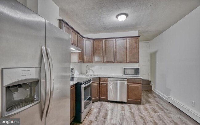 property at 204 N Port St