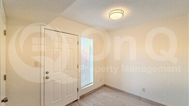 1712 E Pepper Cir in Mesa, AZ - Building Photo - Building Photo