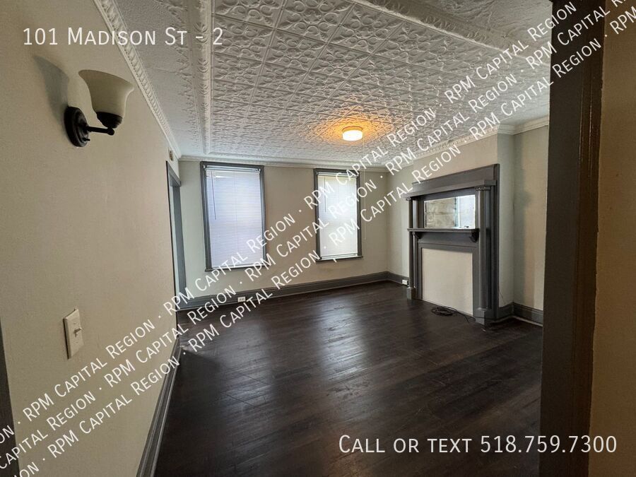 101 Madison St in Troy, NY - Building Photo