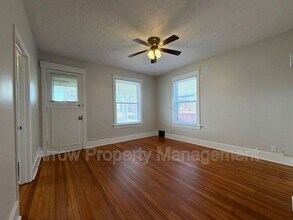 2068 S 18th St in Lincoln, NE - Building Photo - Building Photo