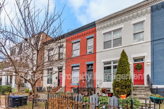 property at 1336 K St SE