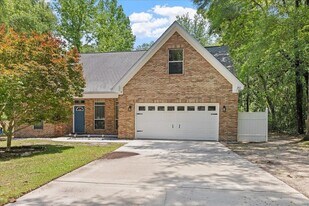 252 Magnolia Ridge, Unit 161 in Crawfordville, FL - Building Photo