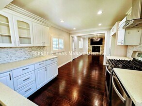 5012 N Bentree Cir in Long Beach, CA - Building Photo - Building Photo