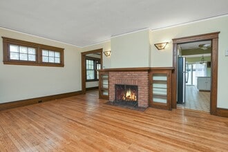 195 Hillside Ave in Leonia, NJ - Building Photo - Building Photo