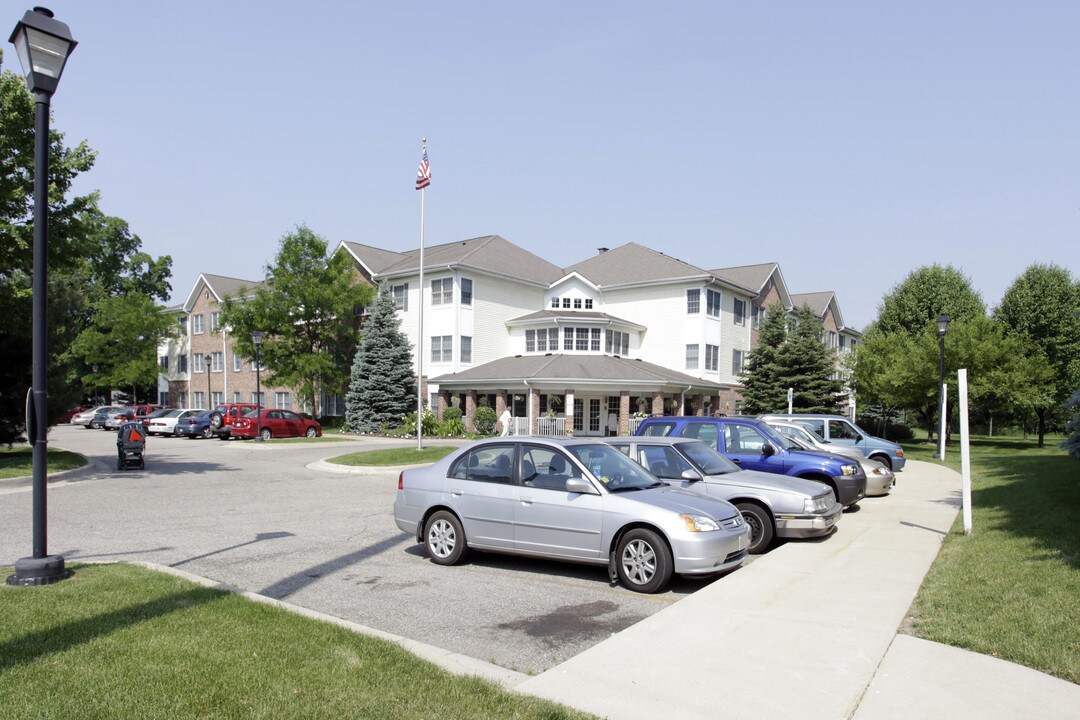 Spring Valley Crossing in Kalamazoo, MI - Foto de edificio