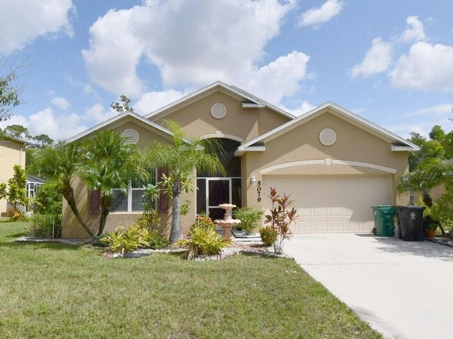 property at 5079 NW Fiddle Leaf Ct