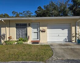 843 Cambridge Ct in Dunedin, FL - Building Photo