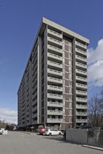 50 Inverlochy Blvd in Markham, ON - Building Photo - Building Photo