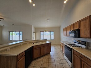 7491 W Colony Park Dr in Tucson, AZ - Foto de edificio - Building Photo
