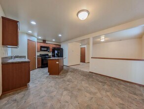 9830 28th Ave SE in Everett, WA - Building Photo - Building Photo