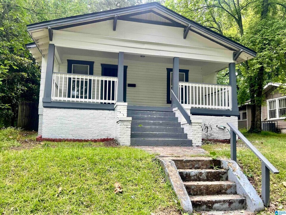 6515 3rd Ct S in Birmingham, AL - Foto de edificio