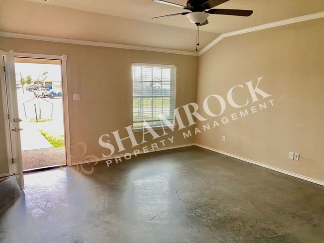 5700 Elephant Butte Dr in Waco, TX - Building Photo - Building Photo