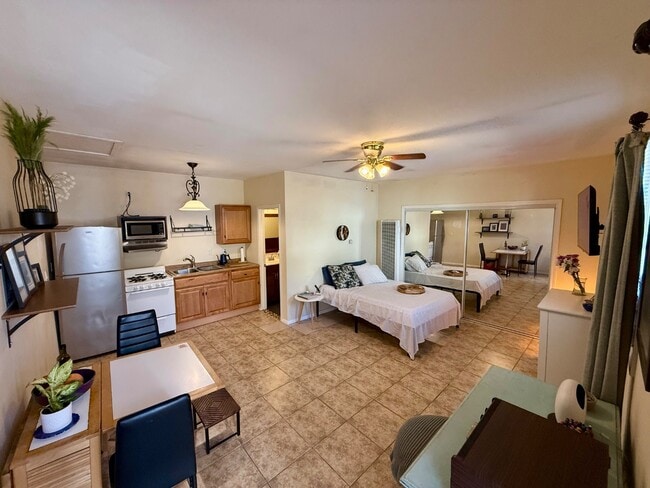 7102 Mohawk St in San Diego, CA - Building Photo - Building Photo