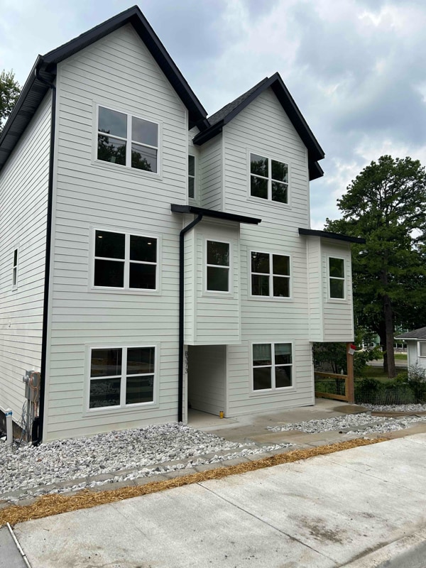 property at 373 W Rock St