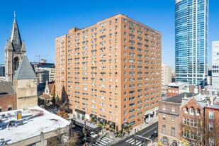 River West Condominiums in Philadelphia, PA - Building Photo