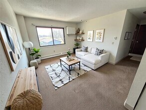 1173 Dewey St in Wabasso, MN - Foto de edificio - Building Photo