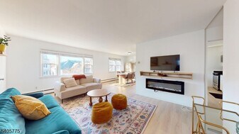 121 3rd St in South Orange, NJ - Building Photo