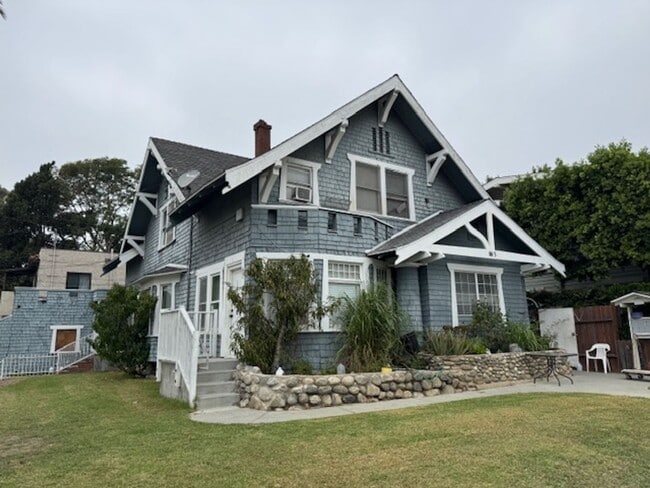 501 W 8th St in Long Beach, CA - Building Photo - Building Photo