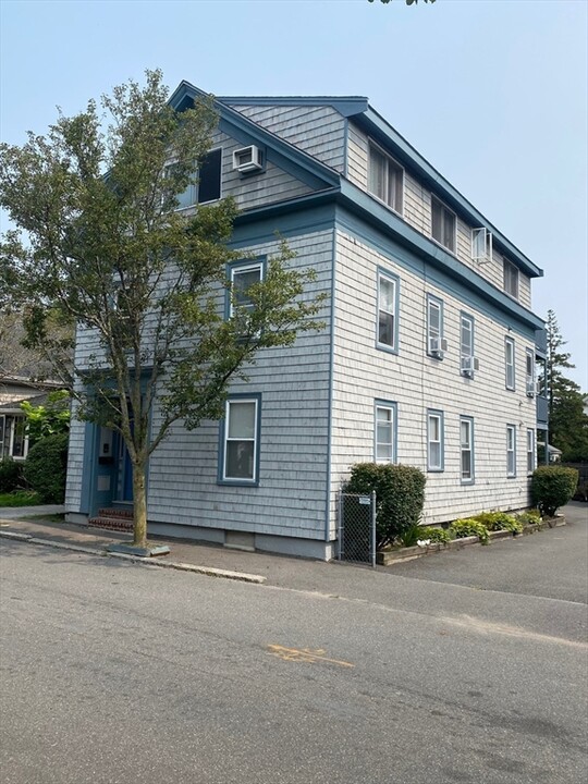 36 Upham St in Salem, MA - Building Photo