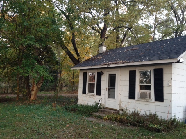 1309 103rd Ave in Plainwell, MI - Foto de edificio