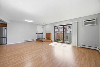 13 Cedar Ct in Vernon Hills, IL - Building Photo - Building Photo