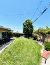 18171 Beneta Way in Tustin, CA - Building Photo - Building Photo
