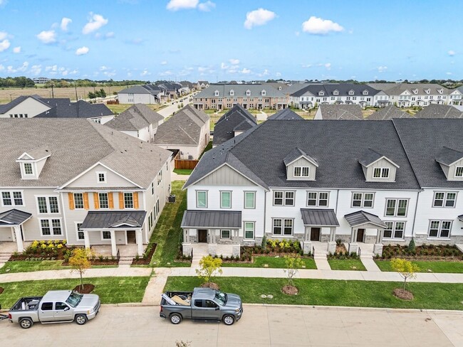 8936 Magnet Dr, Unit 57 in Frisco, TX - Foto de edificio - Building Photo