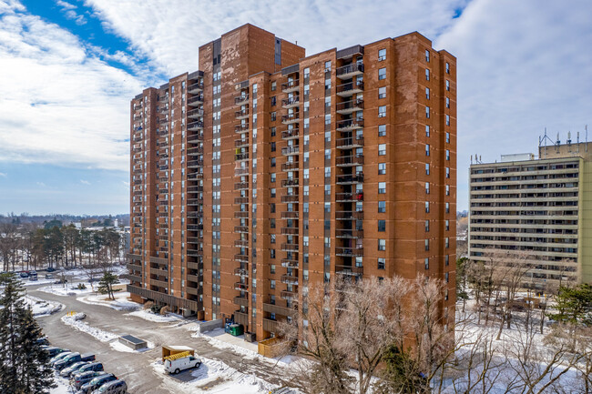 Morningside Estates in Toronto, ON - Building Photo - Building Photo