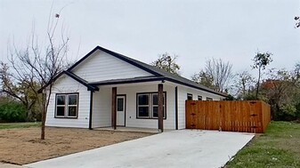 1228 E Leuda St in Fort Worth, TX - Building Photo - Building Photo