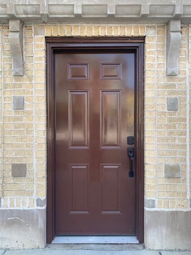2643 W Armitage Ave in Chicago, IL - Building Photo - Building Photo
