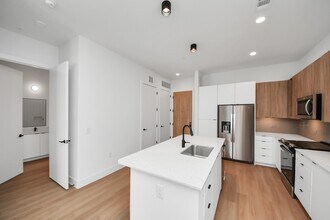 2810 Riverby Rd in Houston, TX - Building Photo - Building Photo